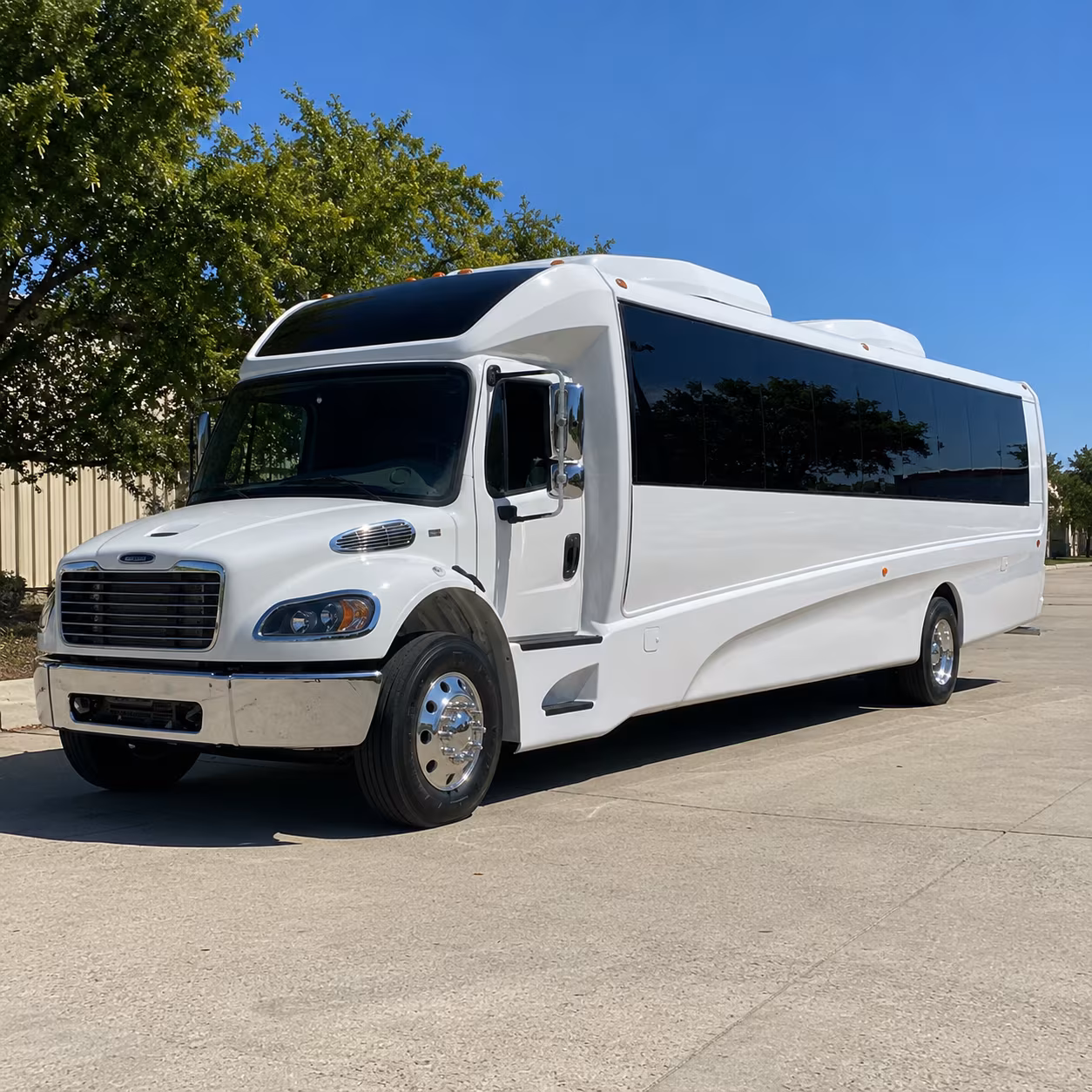 15-35 Passenger Minibus Exterior