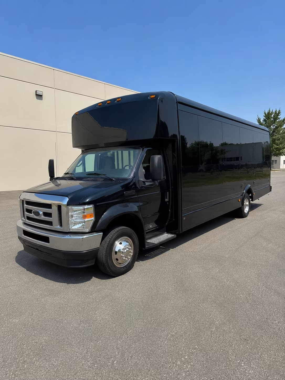 Elk Grove Winery Tour & Pub Crawl Transportation group transportation