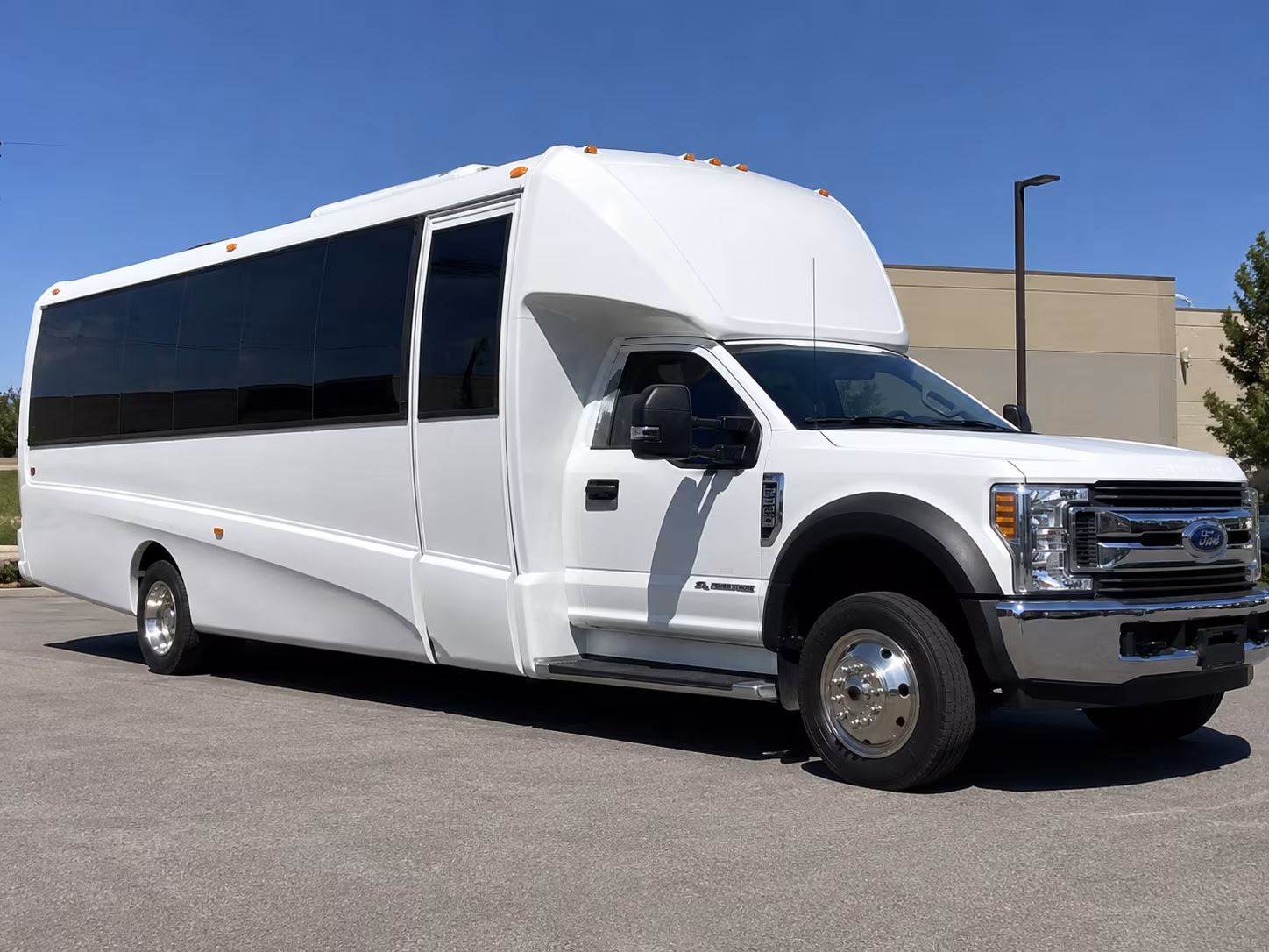Lincoln Airport Shuttles & Transportation